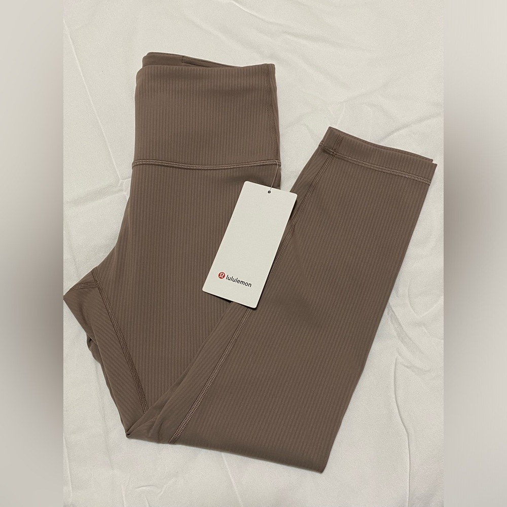 Ribbed Lululemon Leggings